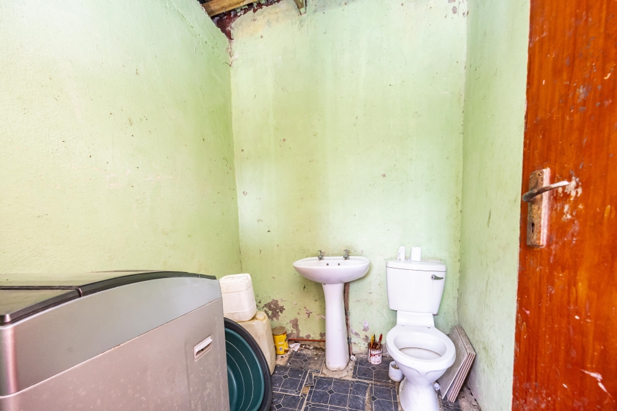 2 Bedroom Property for Sale in Mdantsane Nu 16 Eastern Cape